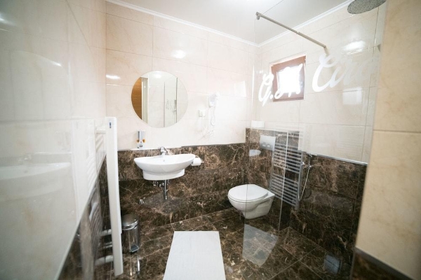 Hotel Guest House Ćiro (Hrid)